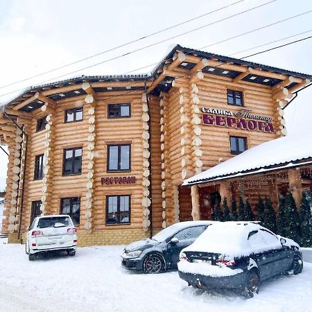 Hotel Berloga Pylypets Pilipets Exterior foto