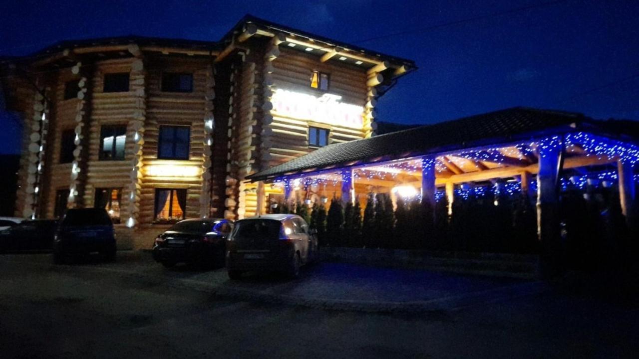 Hotel Berloga Pylypets Pilipets Exterior foto